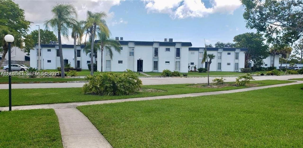 Real estate property located at 7220 94th Pl G4, Miami-dade, Sunset Palms West Condo, Miami, FL
