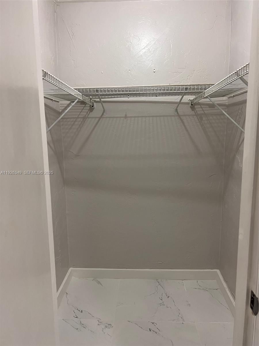 Real estate property located at 4300 67th Ave #21, Miami-dade, Gables Edge Condo, Miami, FL
