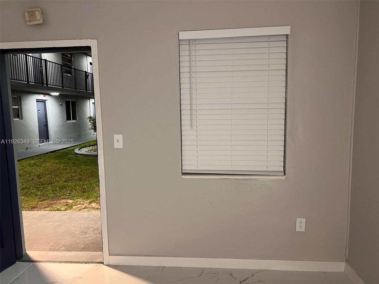Real estate property located at 4300 67th Ave #21, Miami-dade, Gables Edge Condo, Miami, FL