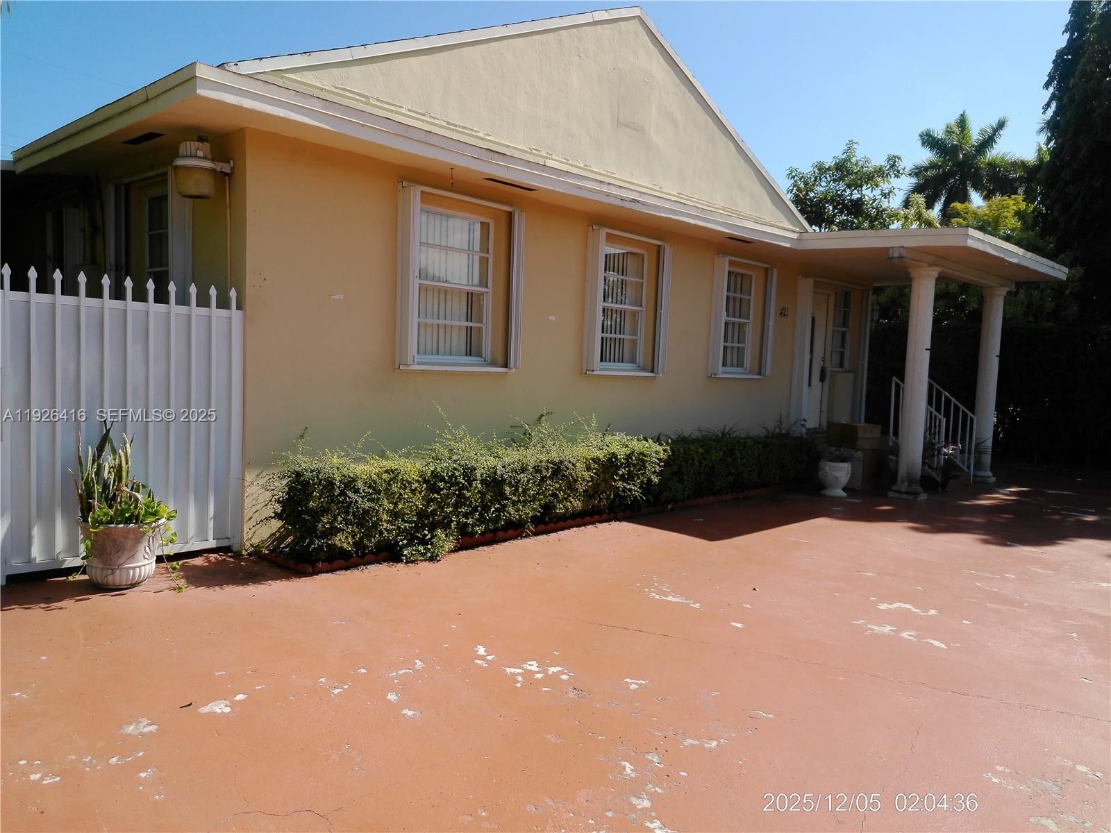 Real estate property located at 421 32nd Ct, Miami-dade, Blake Sub, Miami, FL