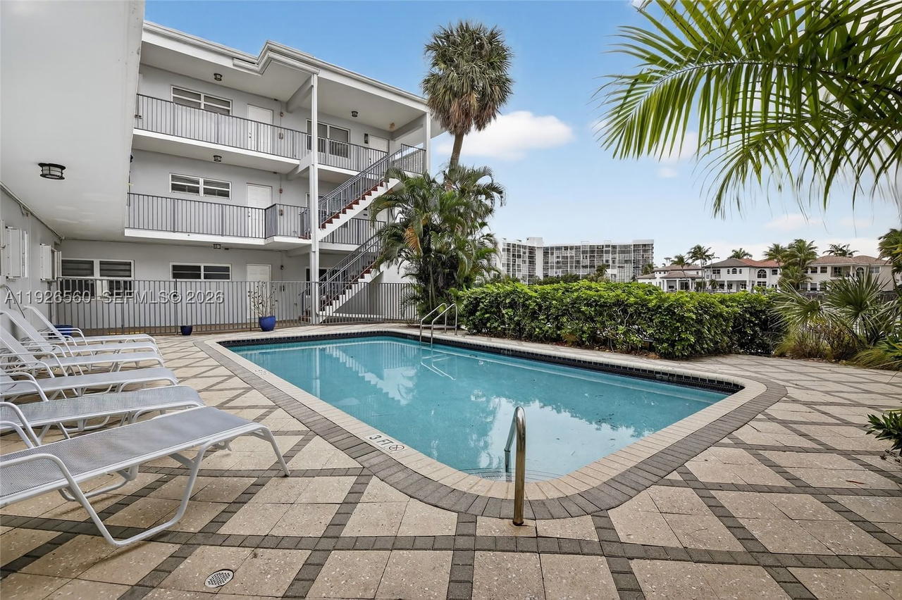 Real estate property located at 2600 Ocean Dr S315, Broward, Waterway @ Hollywood Beac, Hollywood, FL