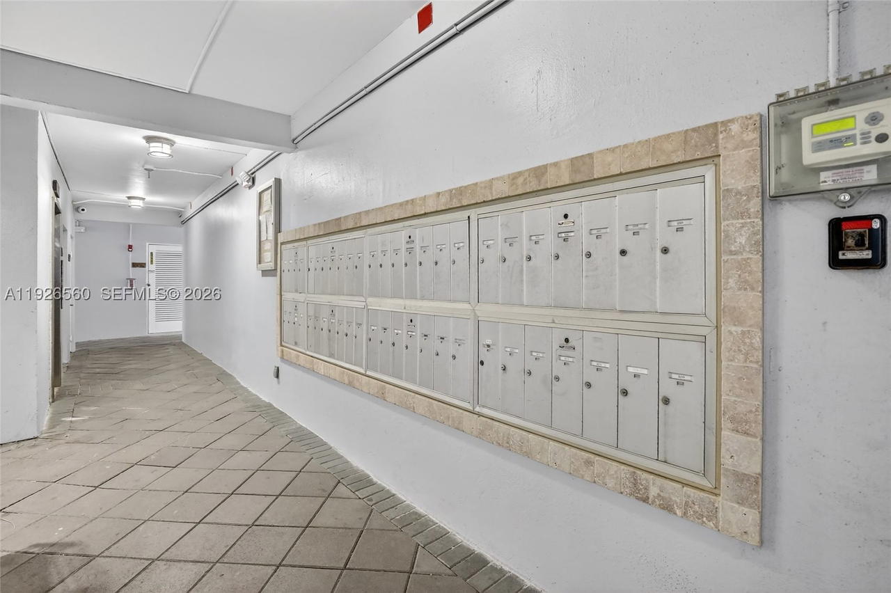 Real estate property located at 2600 Ocean Dr S315, Broward, Waterway @ Hollywood Beac, Hollywood, FL