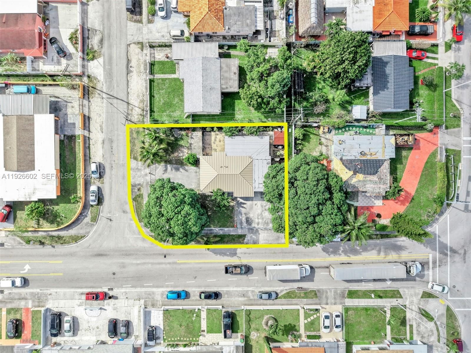 Real estate property located at 4020 10th Ave, Miami-dade, Linden Gardens, Hialeah, FL