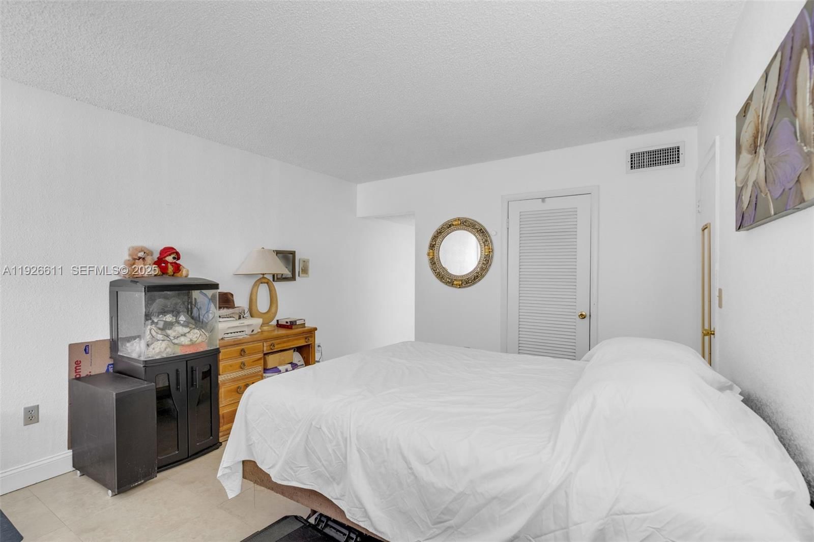 Real estate property located at 1900 68th St F302, Miami-dade, Los Arboles Condo, Hialeah, FL