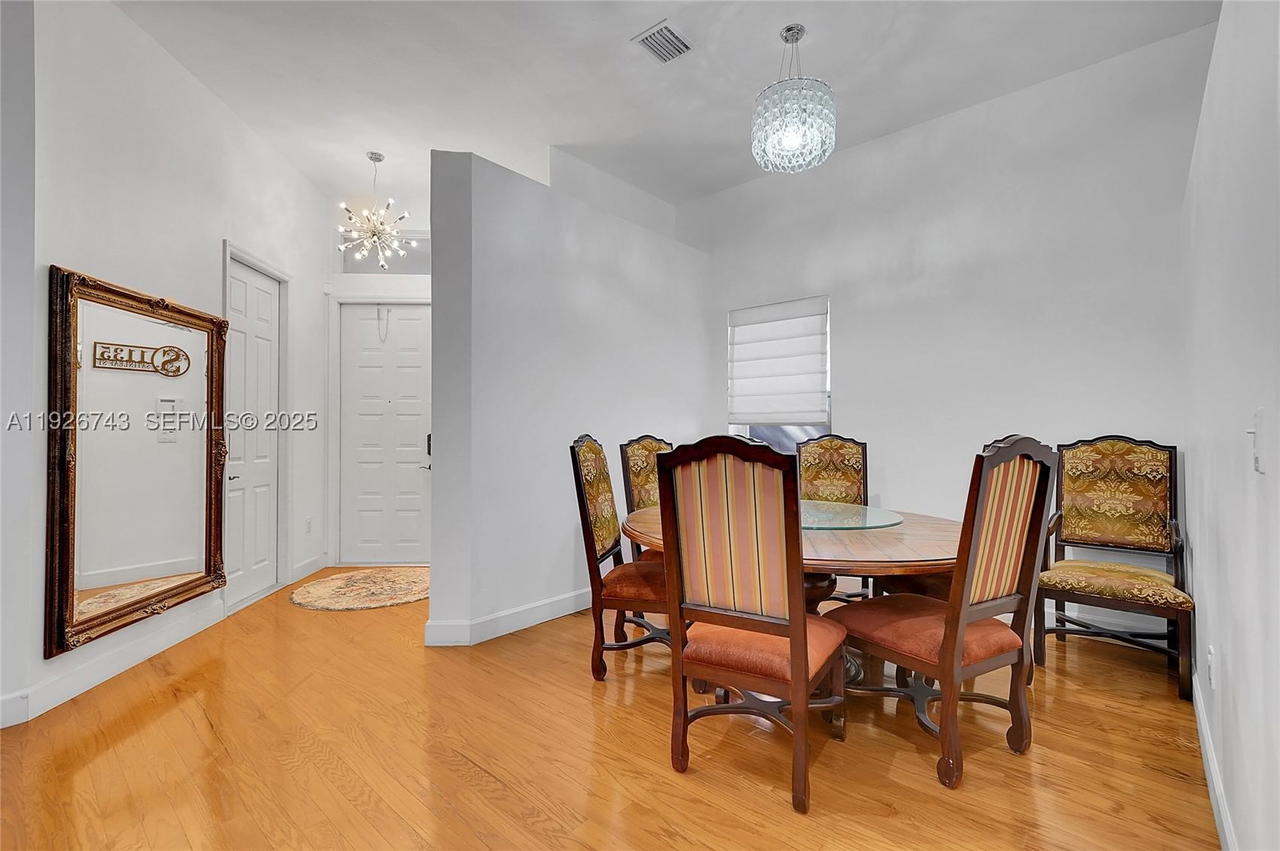 Real estate property located at 1135 Satinleaf St, Broward, West Lake Village Plat, Hollywood, FL