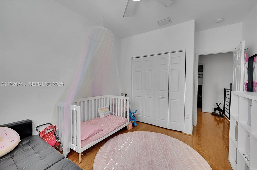 Real estate property located at 1135 Satinleaf St, Broward, West Lake Village Plat, Hollywood, FL