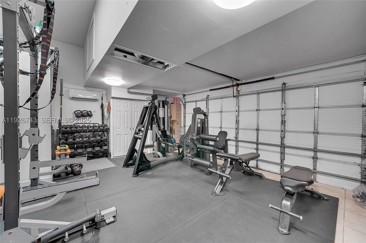 Real estate property located at 1135 Satinleaf St, Broward, West Lake Village Plat, Hollywood, FL