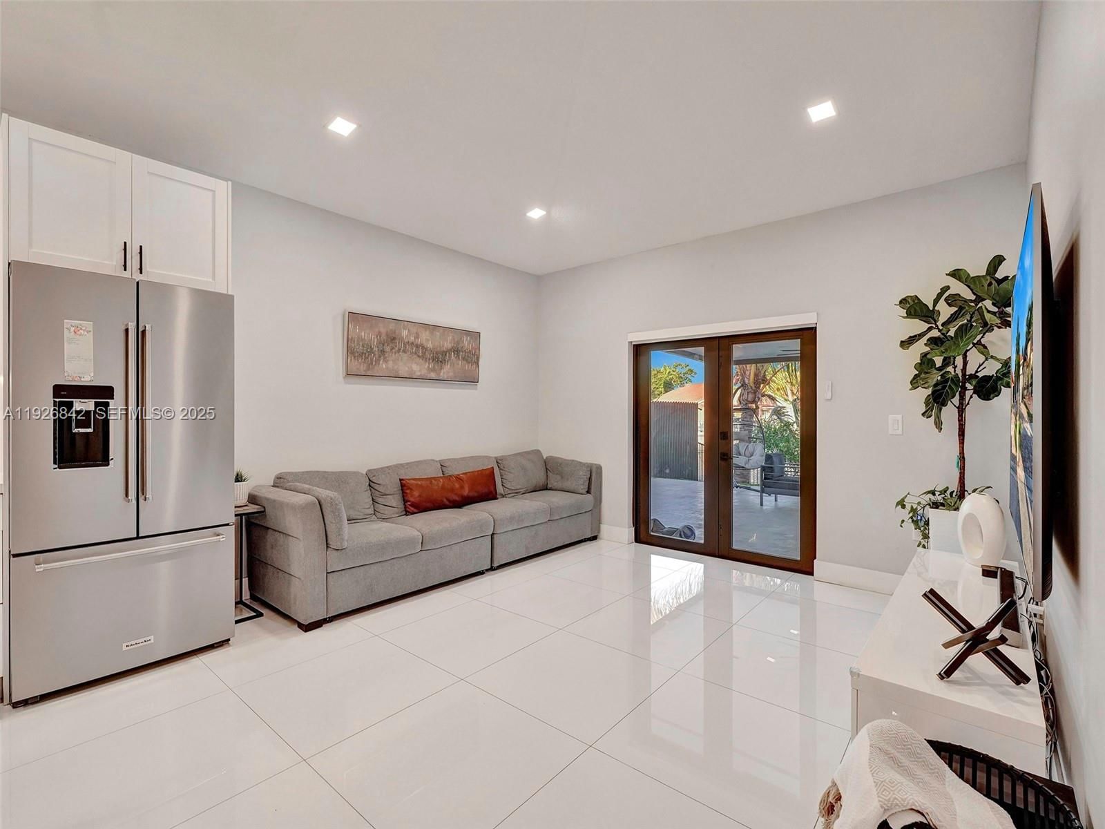 Real estate property located at 19901 77th Ct, Miami-dade, North Palm Estates Homes, Hialeah, FL