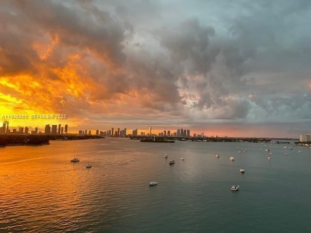 Real estate property located at 1000 West Ave #1027, Miami-dade, Mirador 1000 Condo, Miami Beach, FL