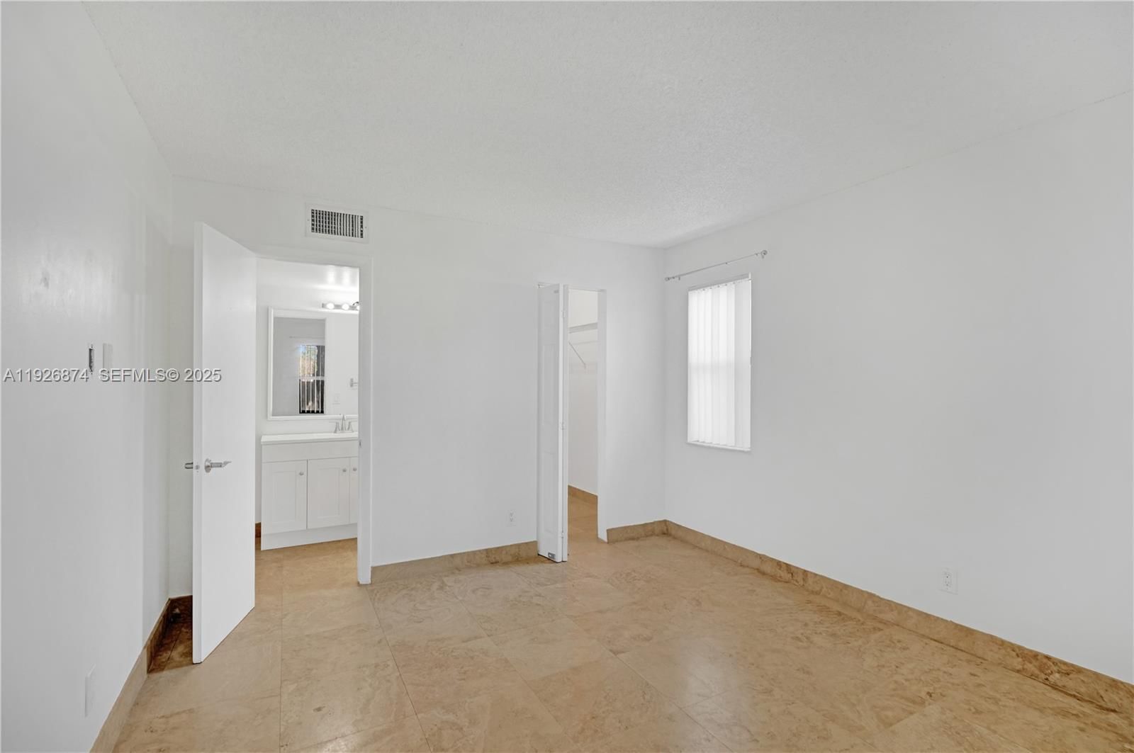 Real estate property located at 15801 Waterside Cir #101, Broward, Waterside Village Three C, Sunrise, FL
