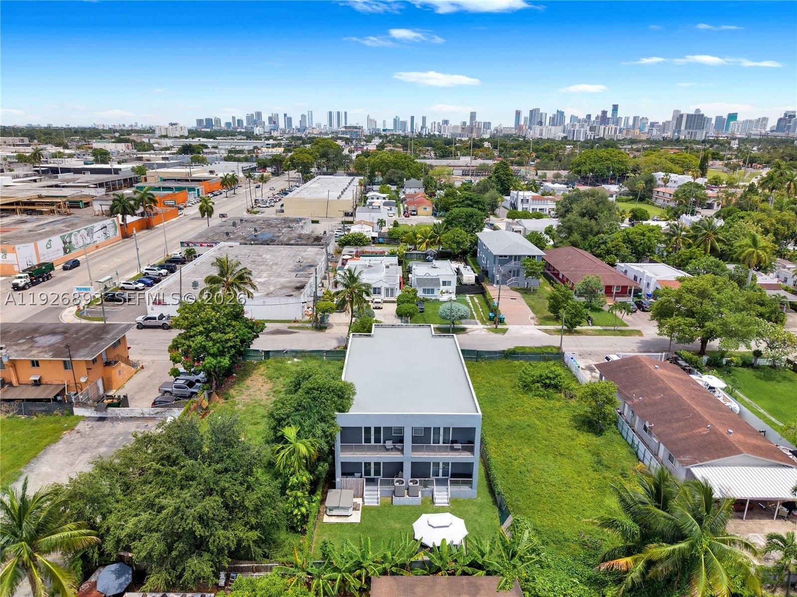 Real estate property located at 1968 25th Ave, Miami-dade, River Park, Miami, FL