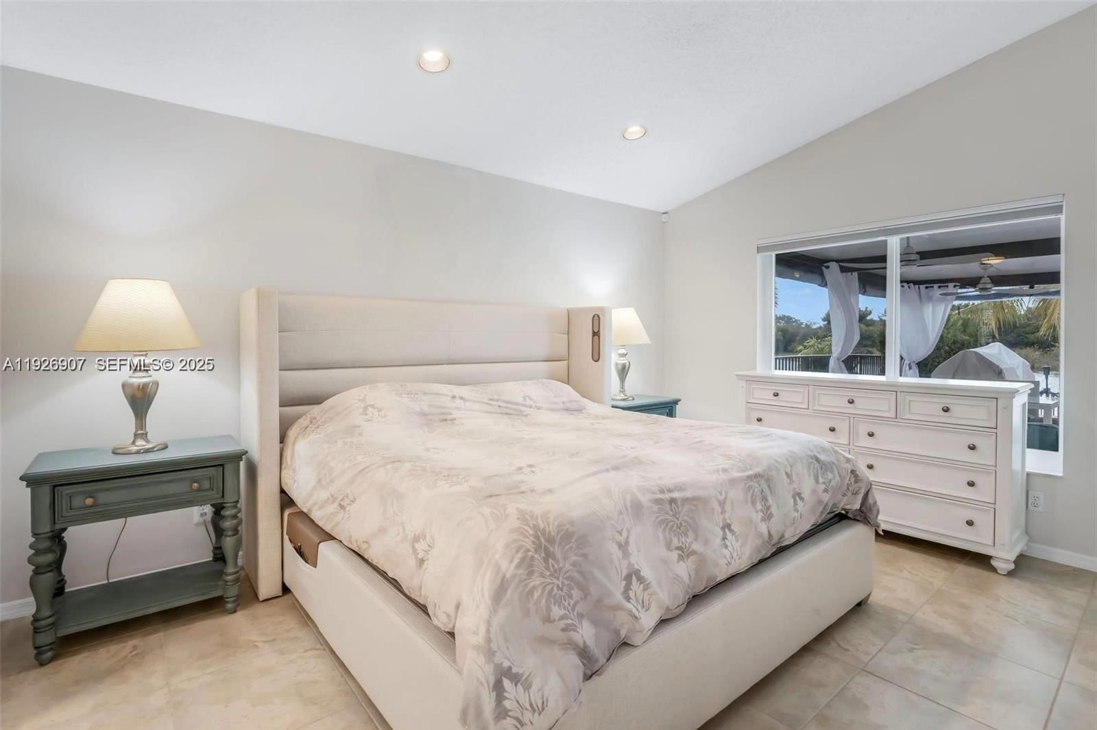 Real estate property located at 17958 14th St, Broward, Silver Lakes, Pembroke Pines, FL