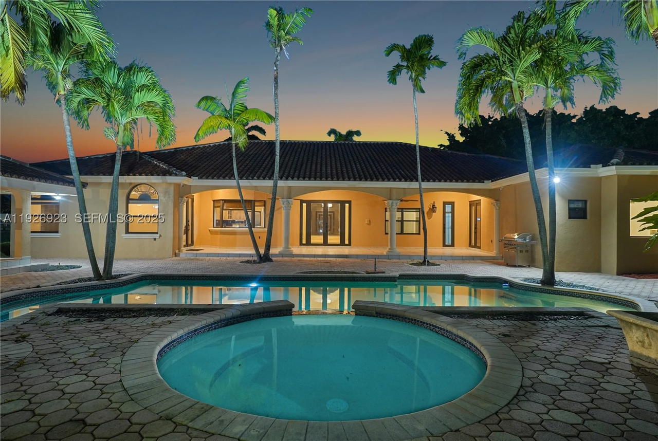 Real estate property located at 3001 132nd Ave, Miami-dade, J G Heads Farms Unit A, Miami, FL