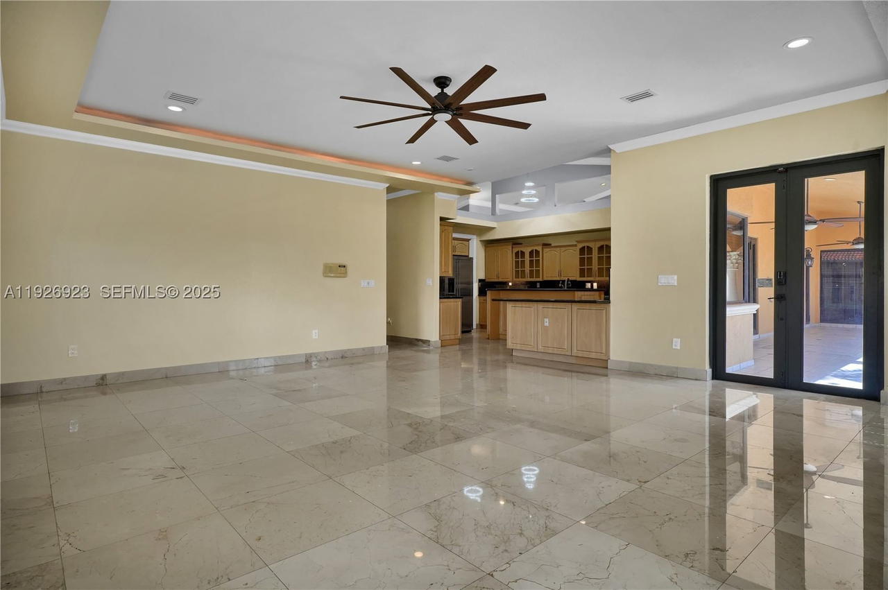 Real estate property located at 3001 132nd Ave, Miami-dade, J G Heads Farms Unit A, Miami, FL