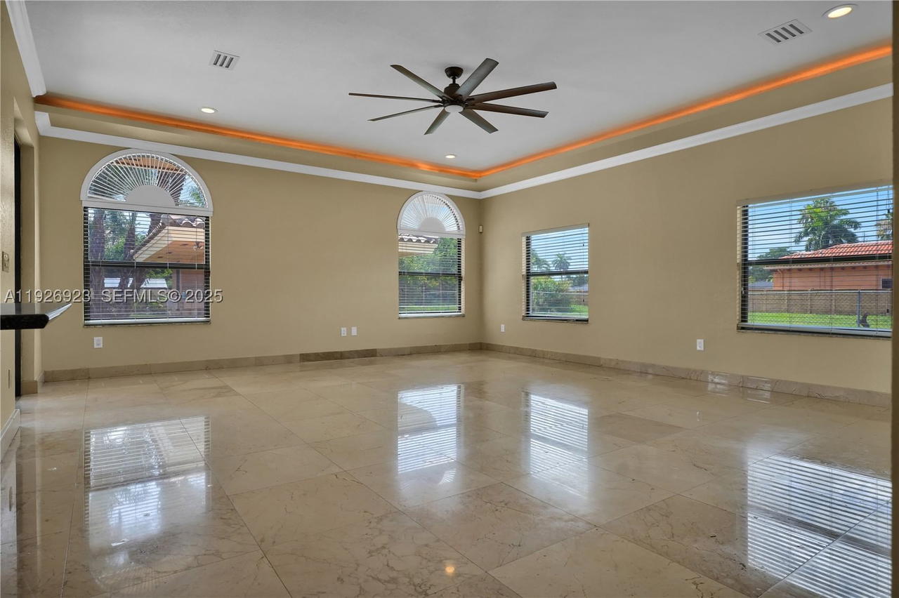 Real estate property located at 3001 132nd Ave, Miami-dade, J G Heads Farms Unit A, Miami, FL