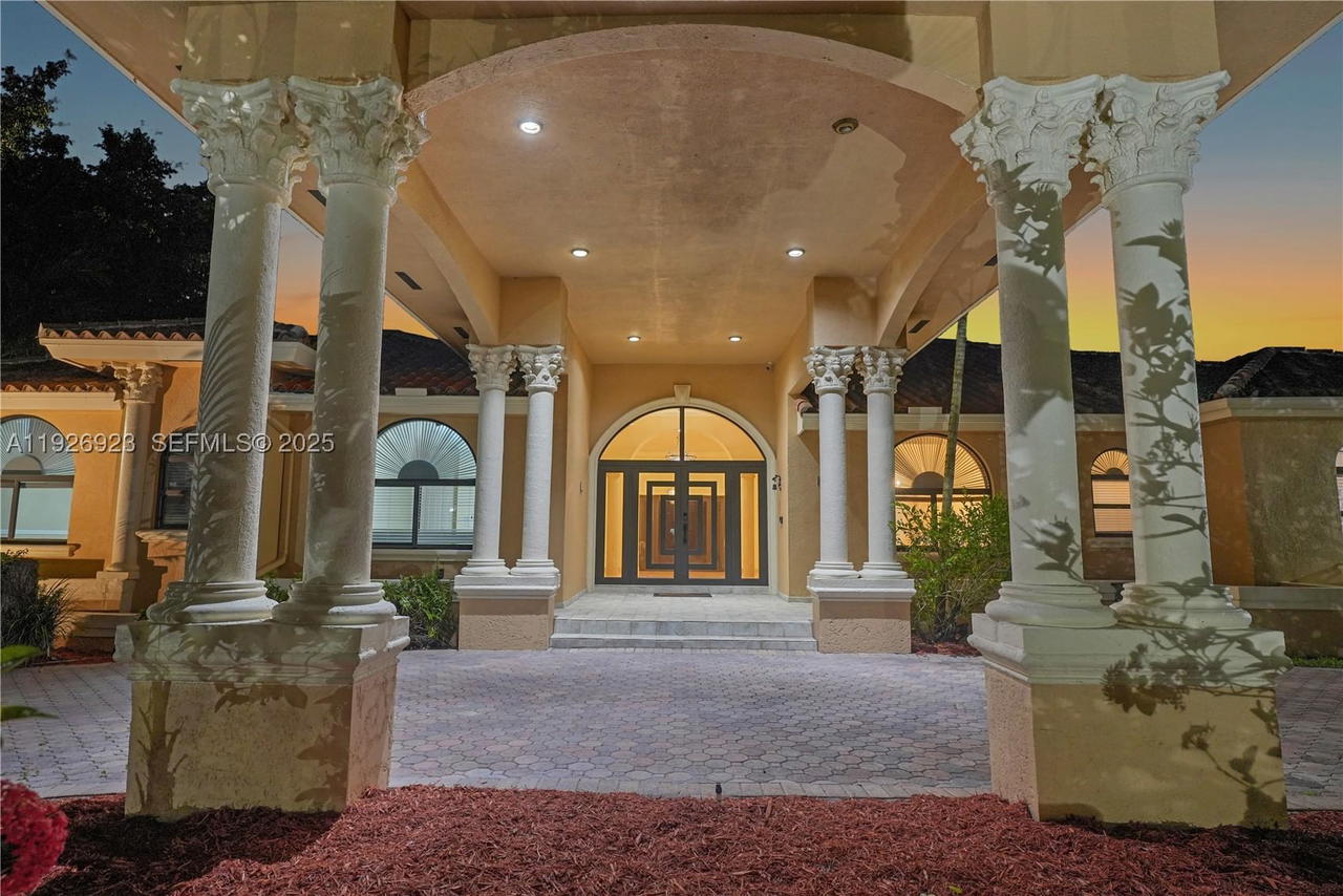 Real estate property located at 3001 132nd Ave, Miami-dade, J G Heads Farms Unit A, Miami, FL