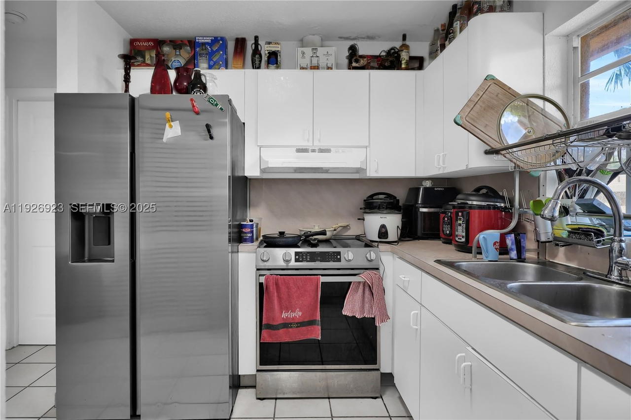 Real estate property located at 3001 132nd Ave, Miami-dade, J G Heads Farms Unit A, Miami, FL
