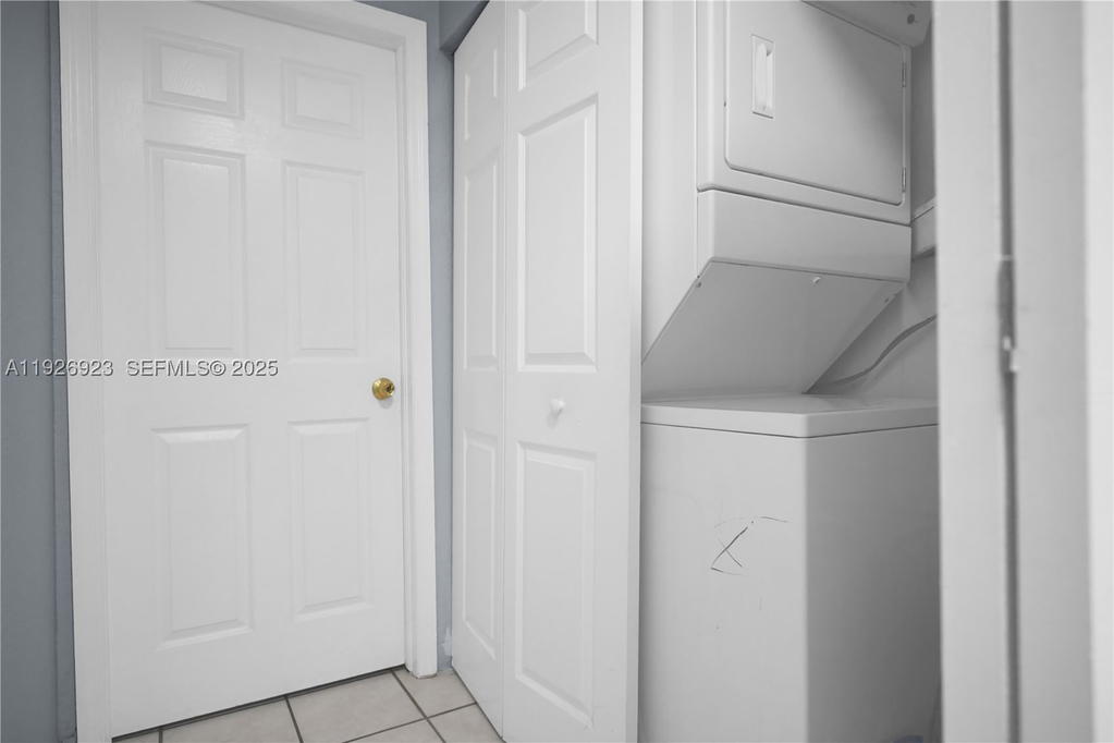Real estate property located at 3001 132nd Ave, Miami-dade, J G Heads Farms Unit A, Miami, FL