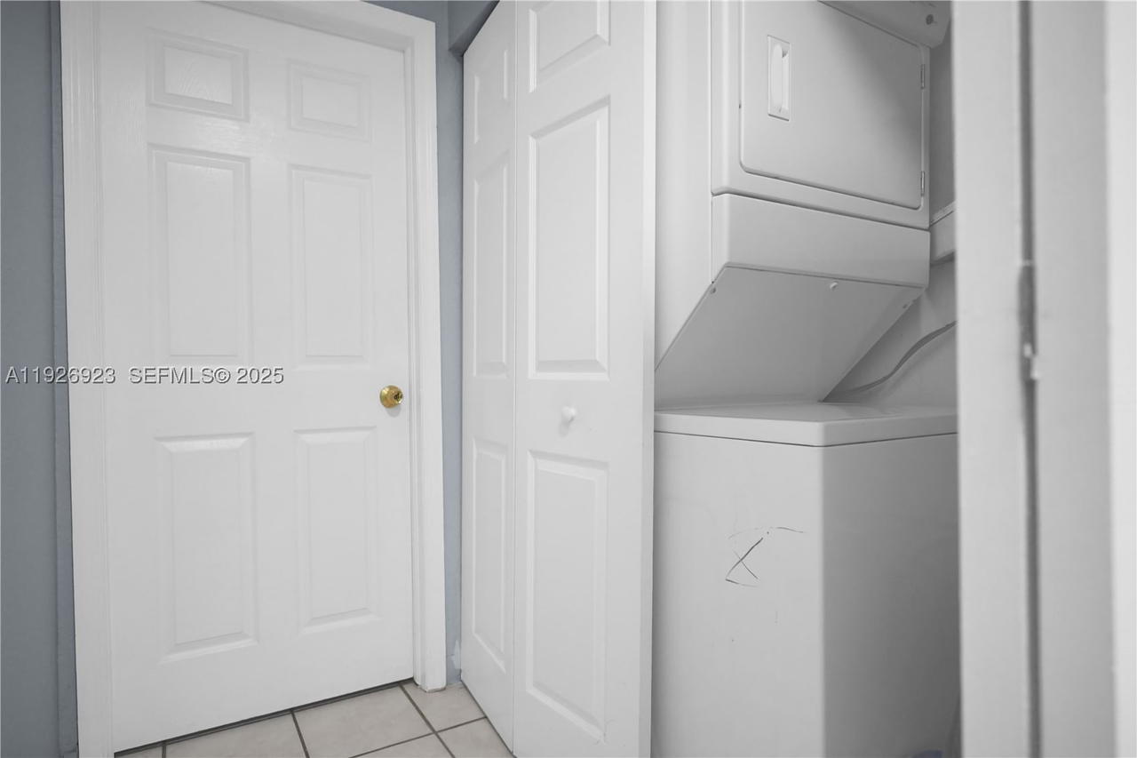 Real estate property located at 3001 132nd Ave, Miami-dade, J G Heads Farms Unit A, Miami, FL