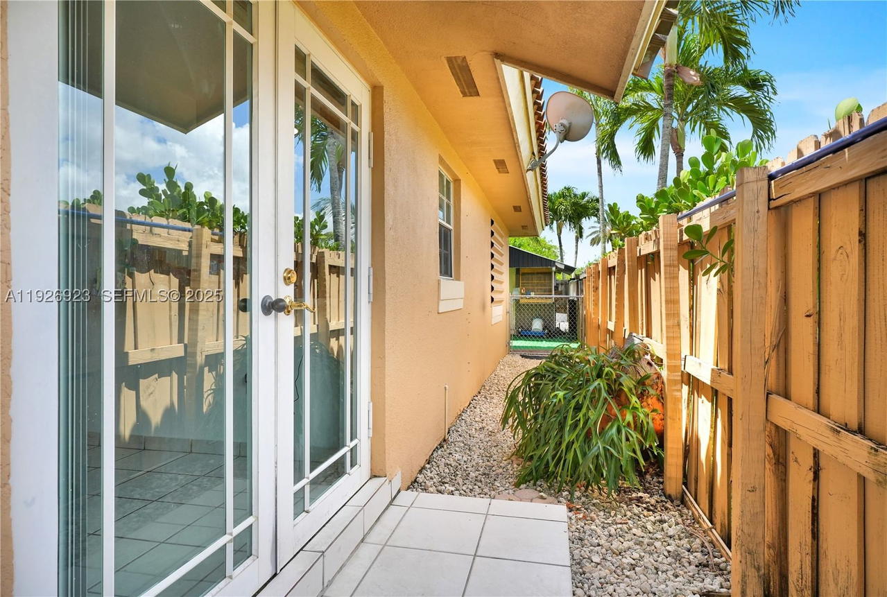 Real estate property located at 3001 132nd Ave, Miami-dade, J G Heads Farms Unit A, Miami, FL