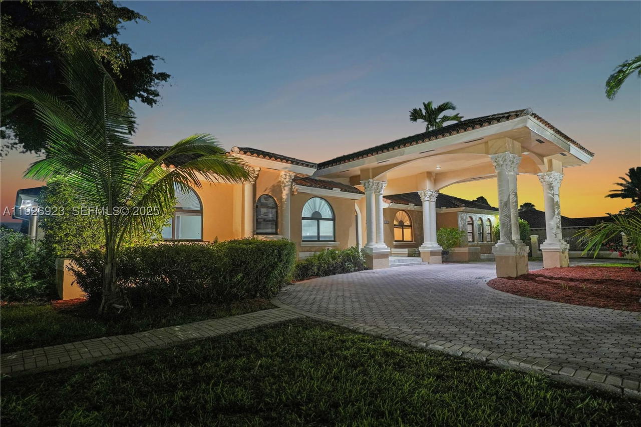 Real estate property located at 3001 132nd Ave, Miami-dade, J G Heads Farms Unit A, Miami, FL