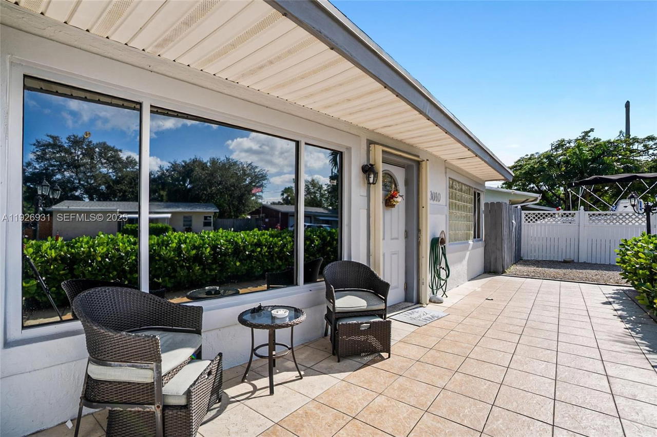 Real estate property located at 3010 10th Ter, Broward, Cresthaven No 5, Pompano Beach, FL