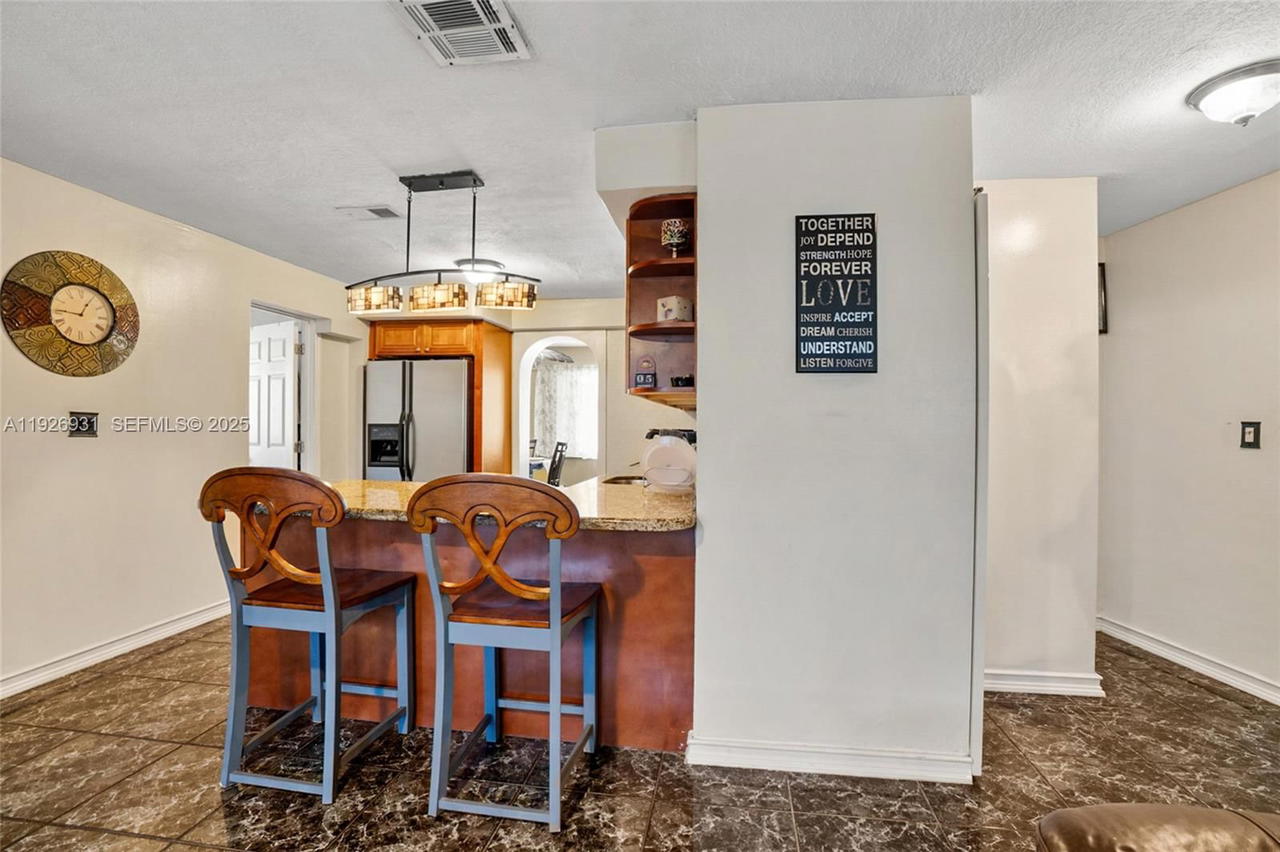 Real estate property located at 3010 10th Ter, Broward, Cresthaven No 5, Pompano Beach, FL