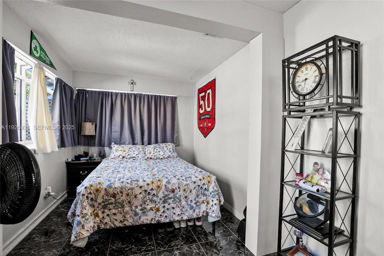 Real estate property located at 3010 10th Ter, Broward, Cresthaven No 5, Pompano Beach, FL