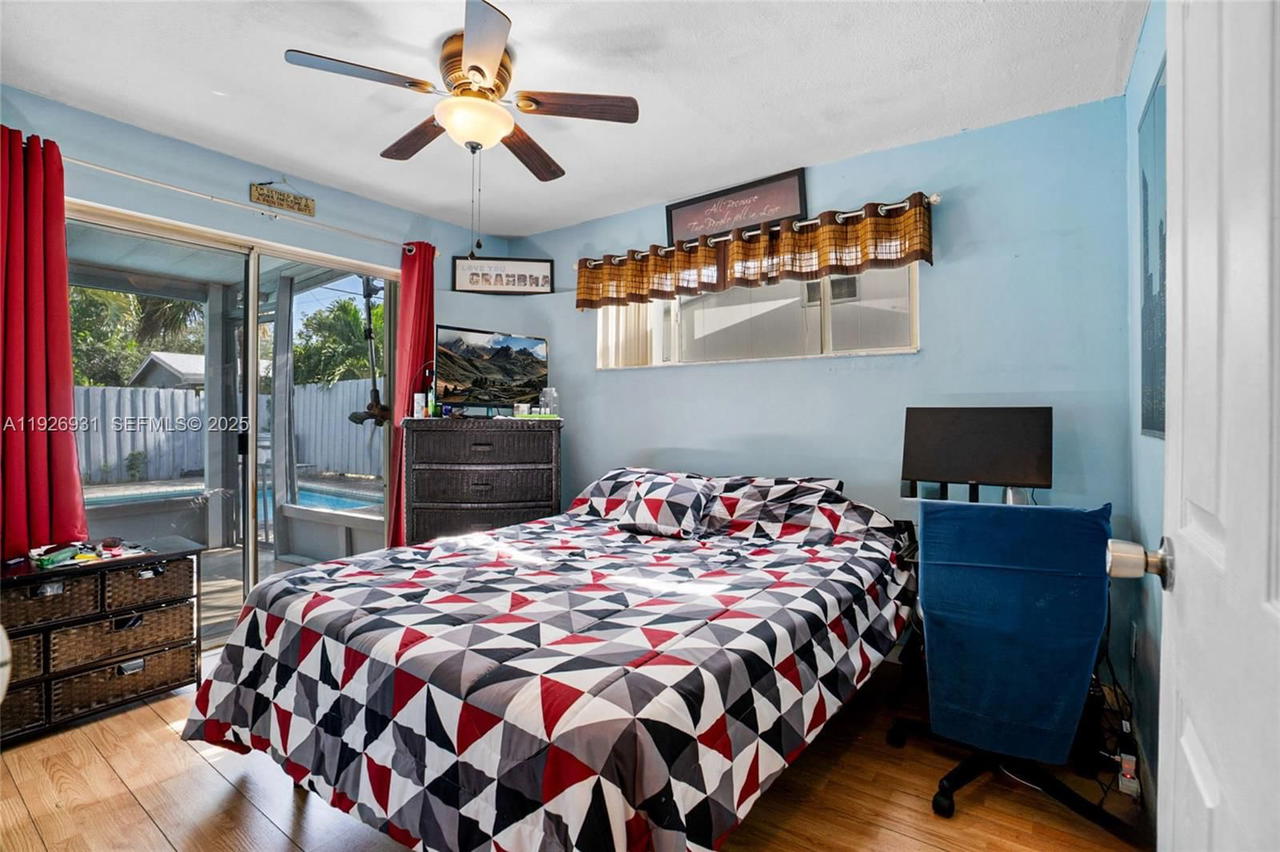 Real estate property located at 3010 10th Ter, Broward, Cresthaven No 5, Pompano Beach, FL