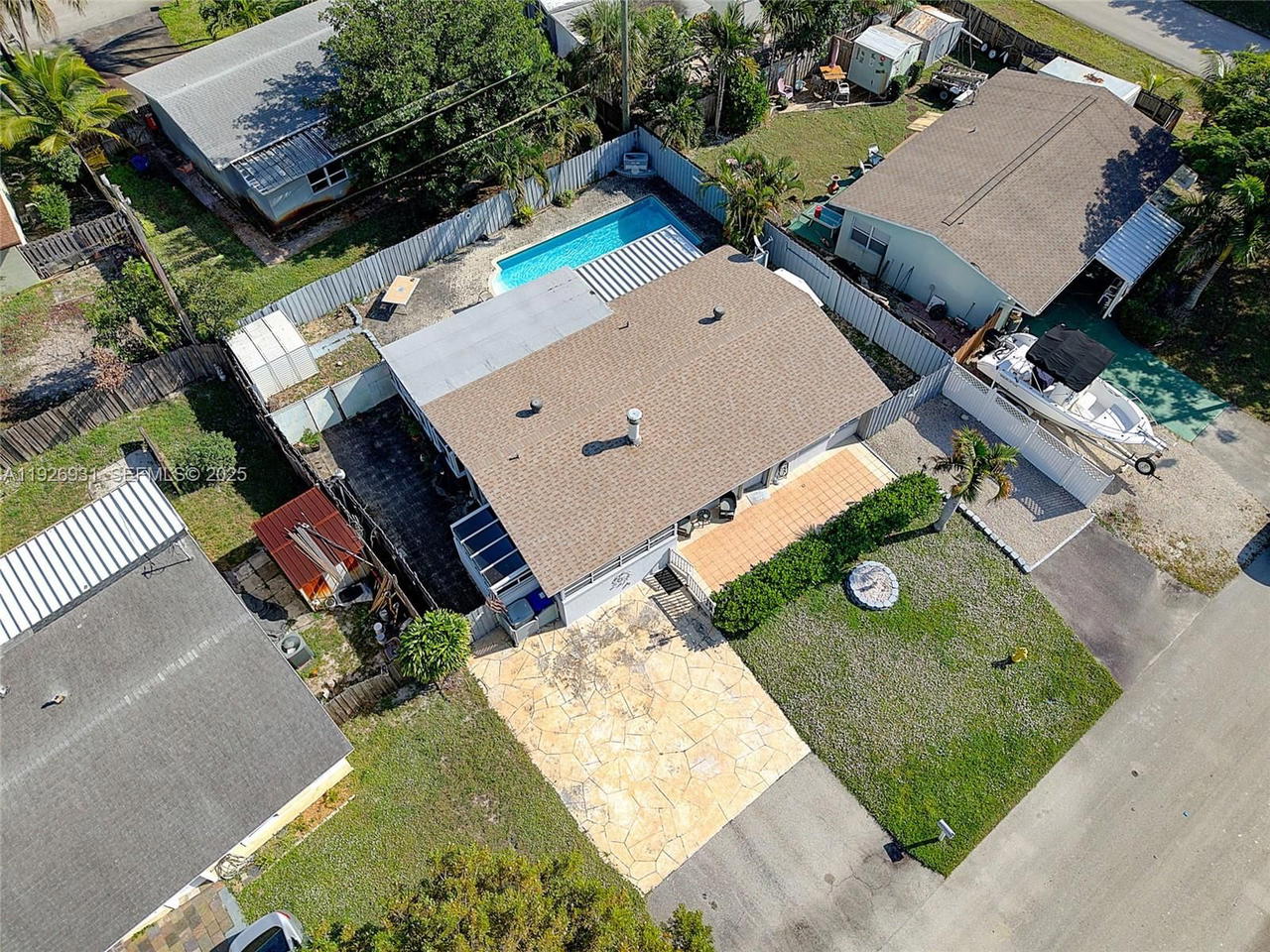 Real estate property located at 3010 10th Ter, Broward, Cresthaven No 5, Pompano Beach, FL
