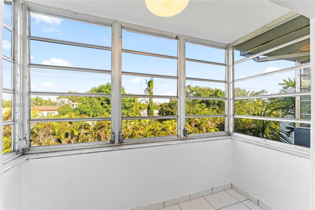Real estate property located at 2496 17th Ave #5306, Miami-dade, Grove Gardens Condo, Miami, FL