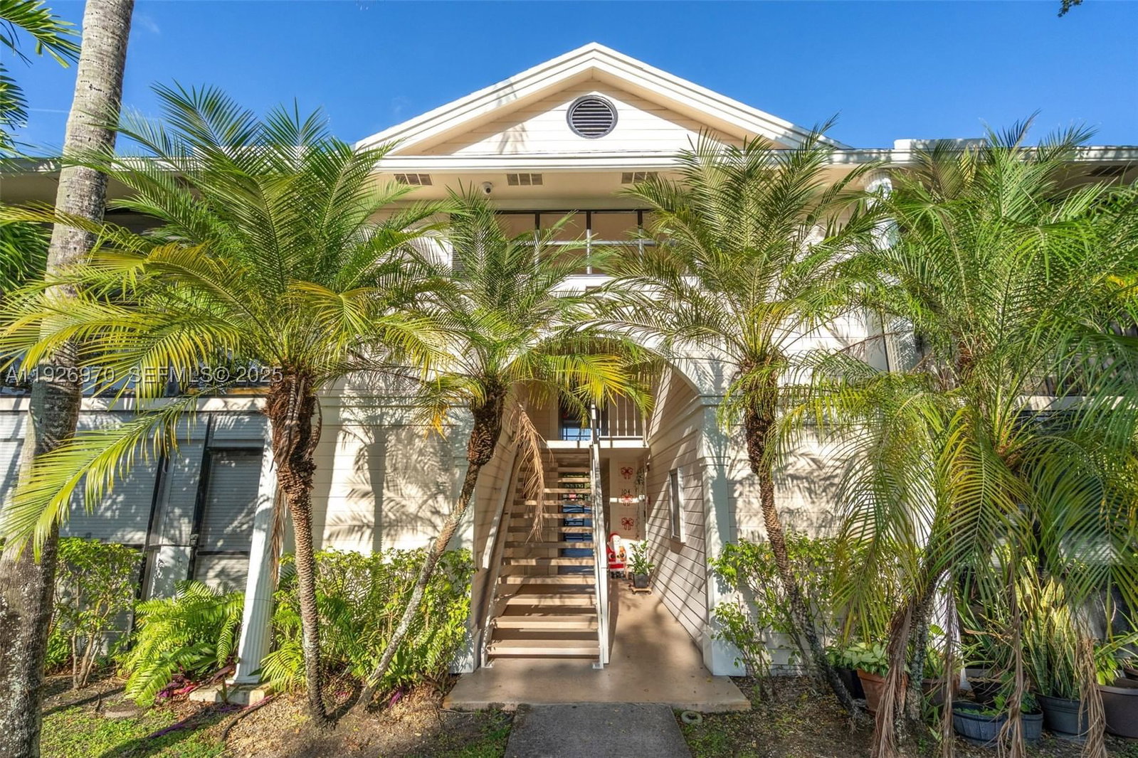 Real estate property located at 907 199th St #101, Miami-dade, Carmel At Calif Club Cond, Miami, FL