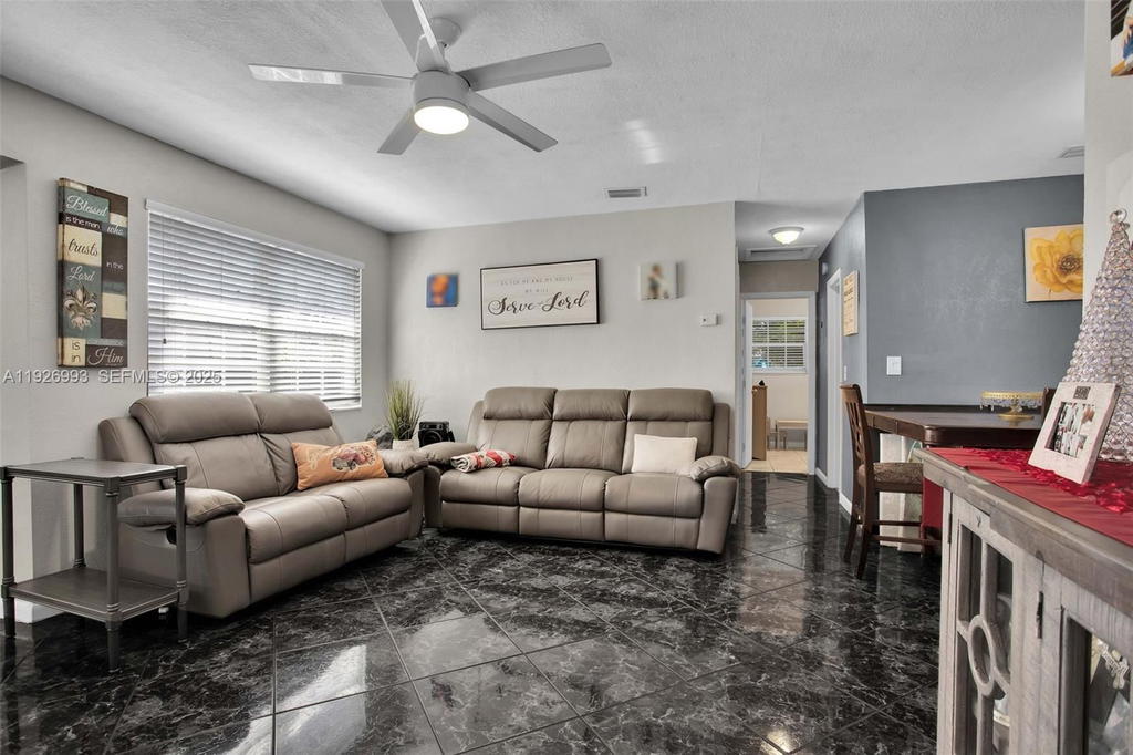 Real estate property located at 2410 Flamingo Dr, Broward, Miramar Sec 8, Miramar, FL