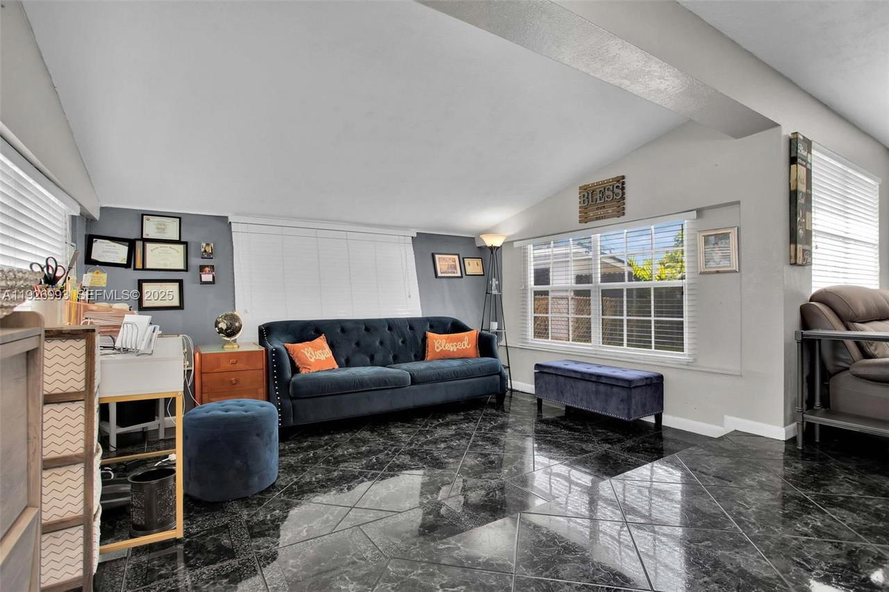 Real estate property located at 2410 Flamingo Dr, Broward, Miramar Sec 8, Miramar, FL
