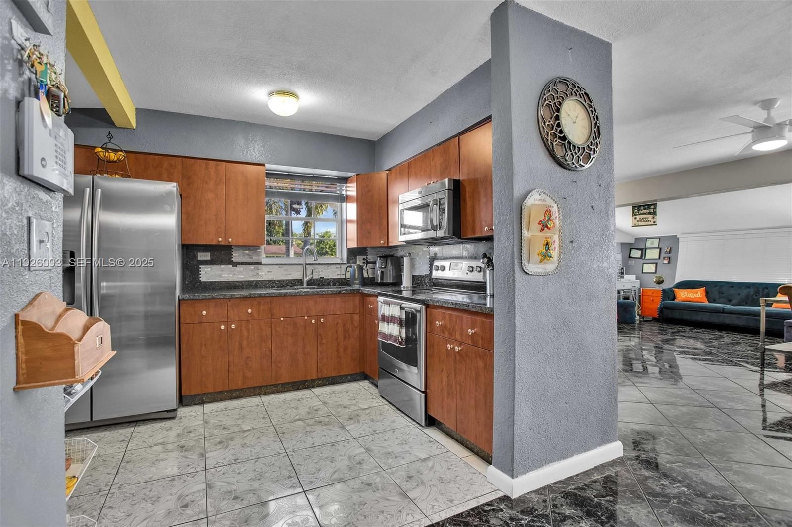 Real estate property located at 2410 Flamingo Dr, Broward, Miramar Sec 8, Miramar, FL