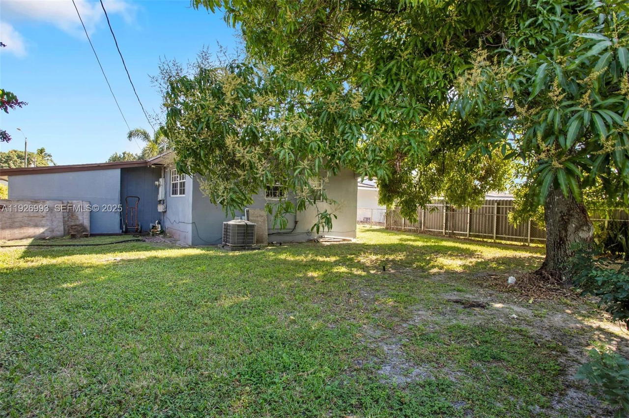 Real estate property located at 2410 Flamingo Dr, Broward, Miramar Sec 8, Miramar, FL