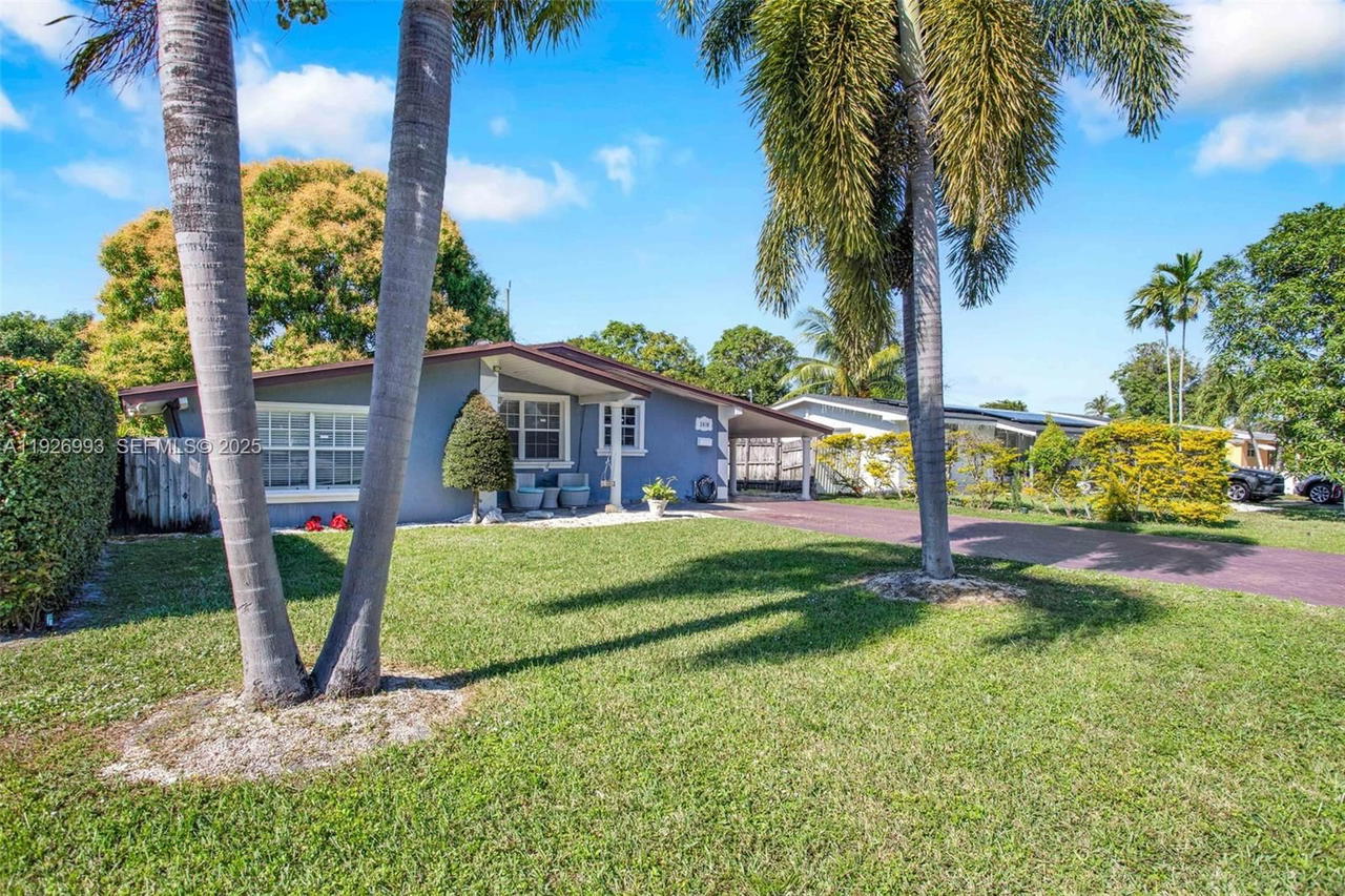 Real estate property located at 2410 Flamingo Dr, Broward, Miramar Sec 8, Miramar, FL