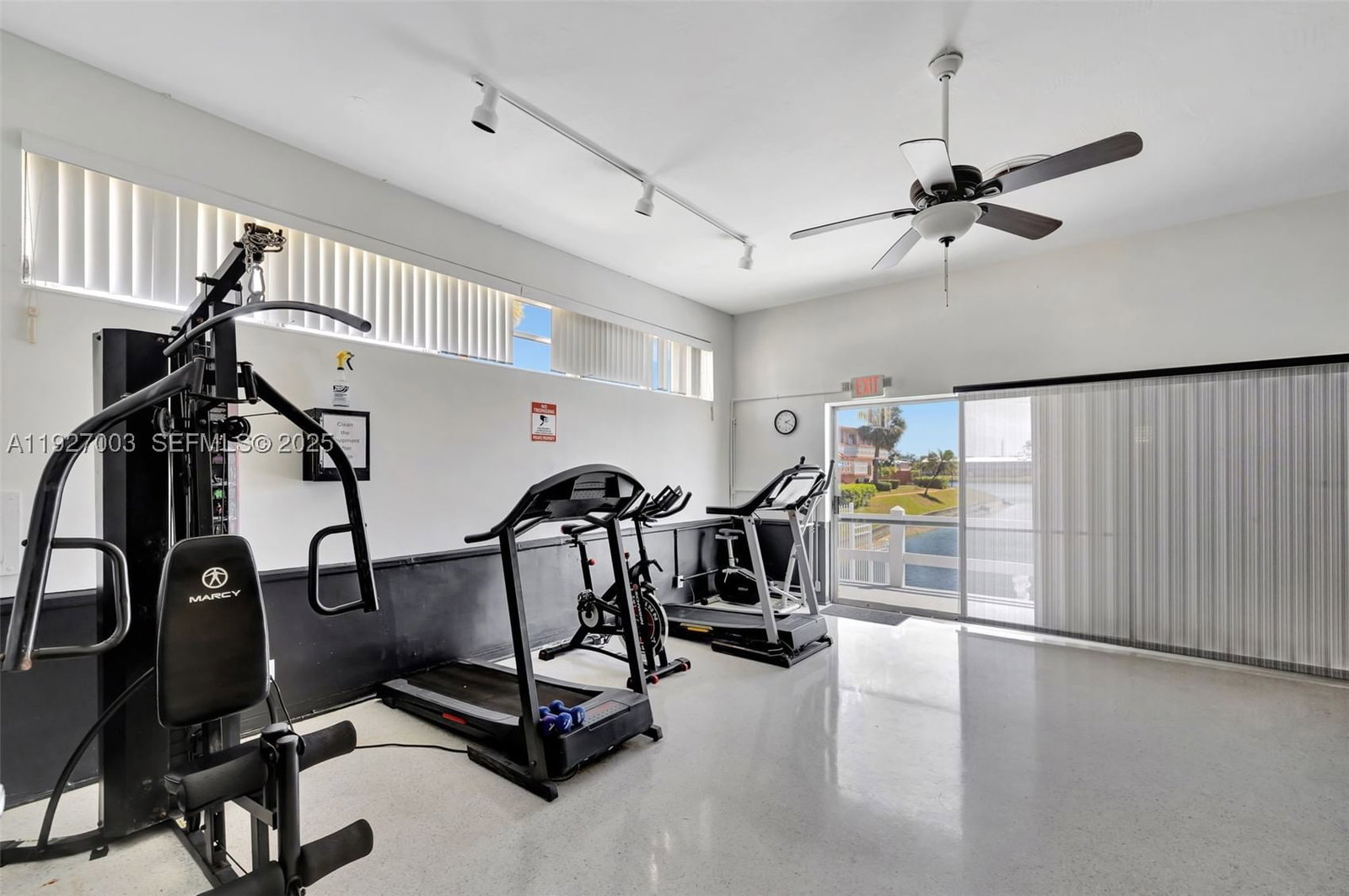 Real estate property located at 800 10th Ter #11T, Broward, Rolen Lake Gardens Co-op, Hallandale Beach, FL