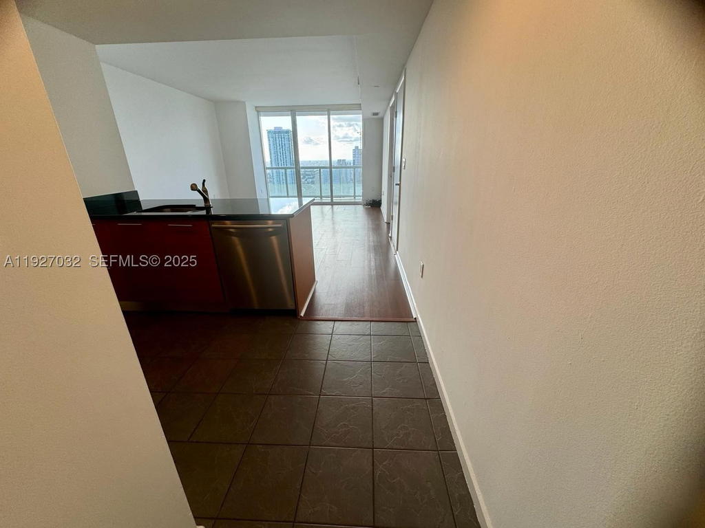 Real estate property located at 50 BISCAYNE Blvd #3807, Miami-dade, 50 Biscayne Condo, Miami, FL