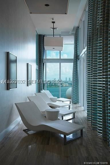 Real estate property located at 50 BISCAYNE Blvd #3807, Miami-dade, 50 Biscayne Condo, Miami, FL