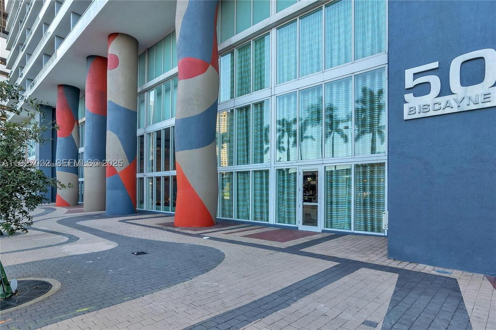 Real estate property located at 50 BISCAYNE Blvd #3807, Miami-dade, 50 Biscayne Condo, Miami, FL