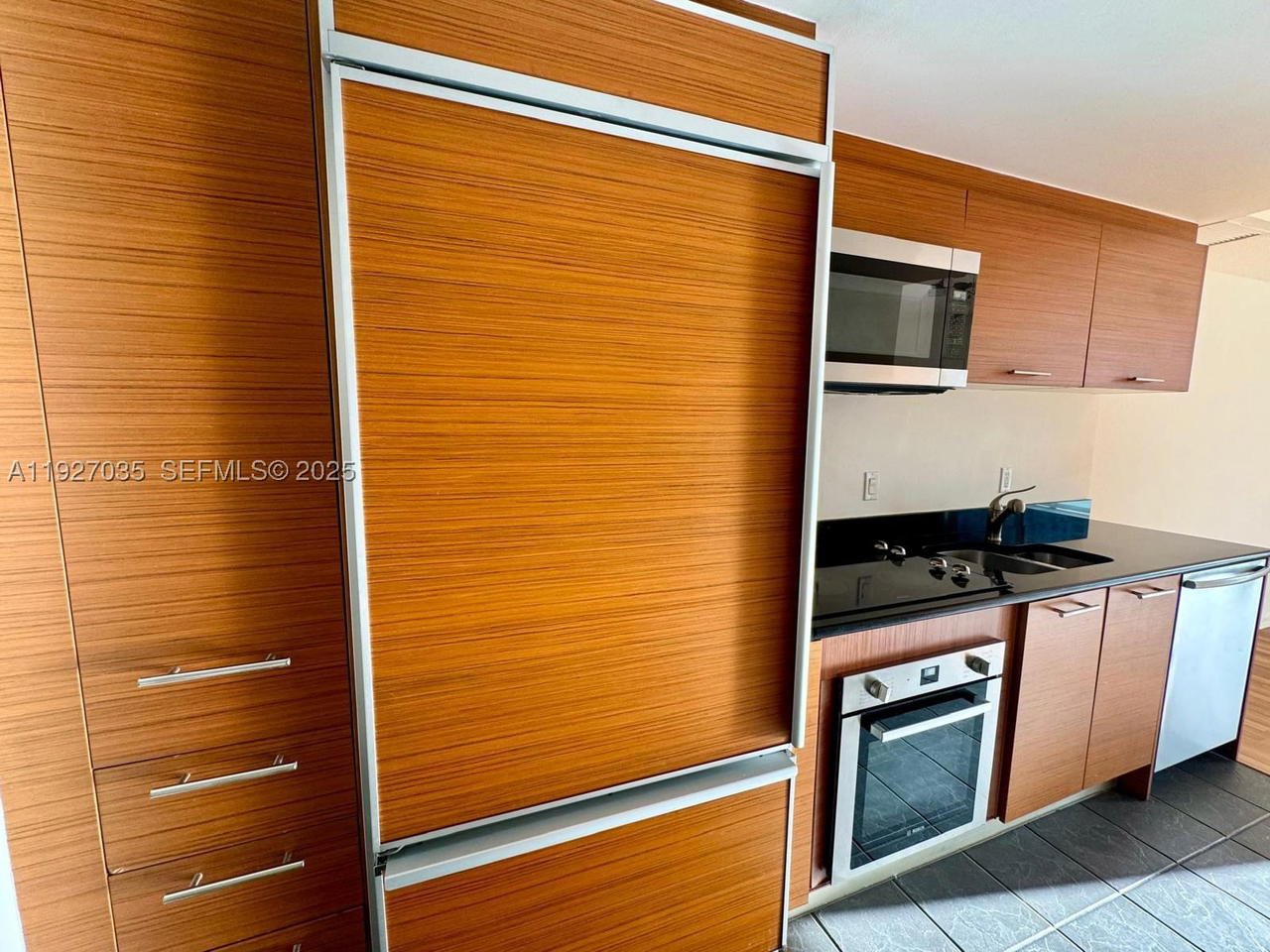 Real estate property located at 50 BISCAYNE BLVD #1703, Miami-dade, 50 Biscayne Condo, Miami, FL