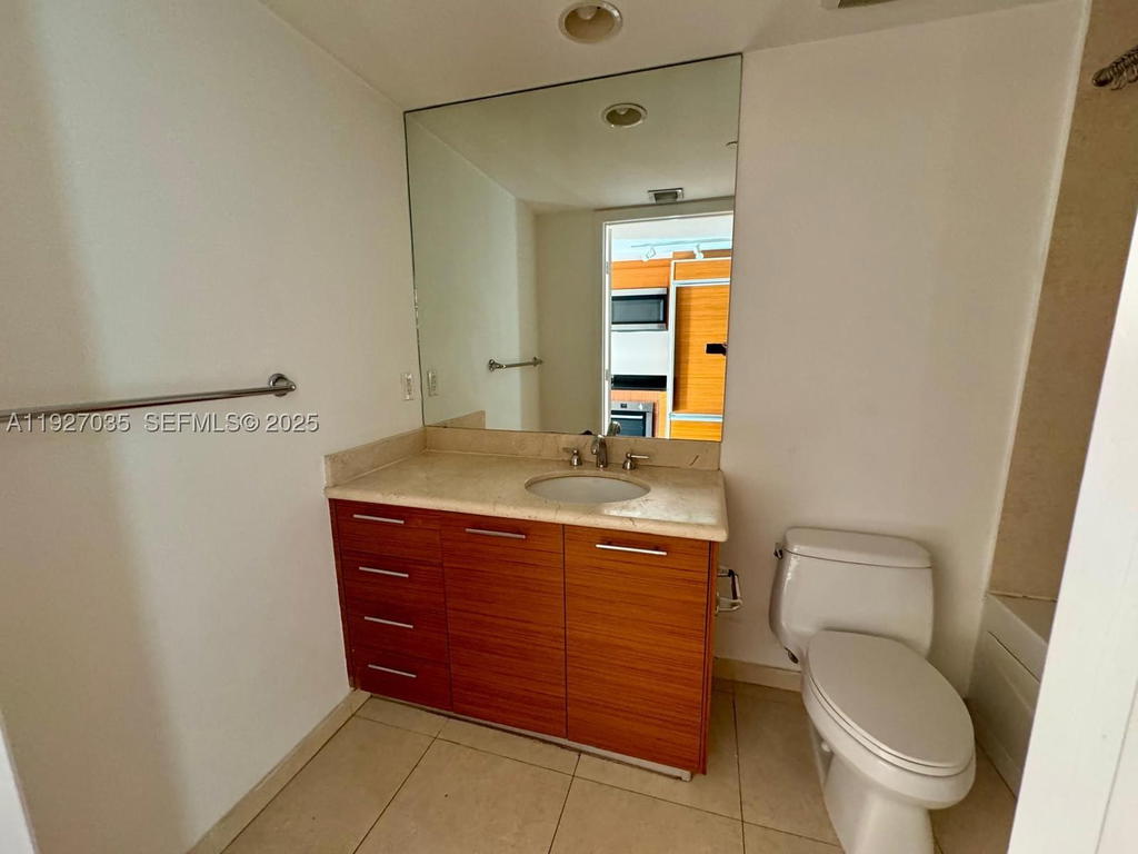 Real estate property located at 50 BISCAYNE BLVD #1703, Miami-dade, 50 Biscayne Condo, Miami, FL