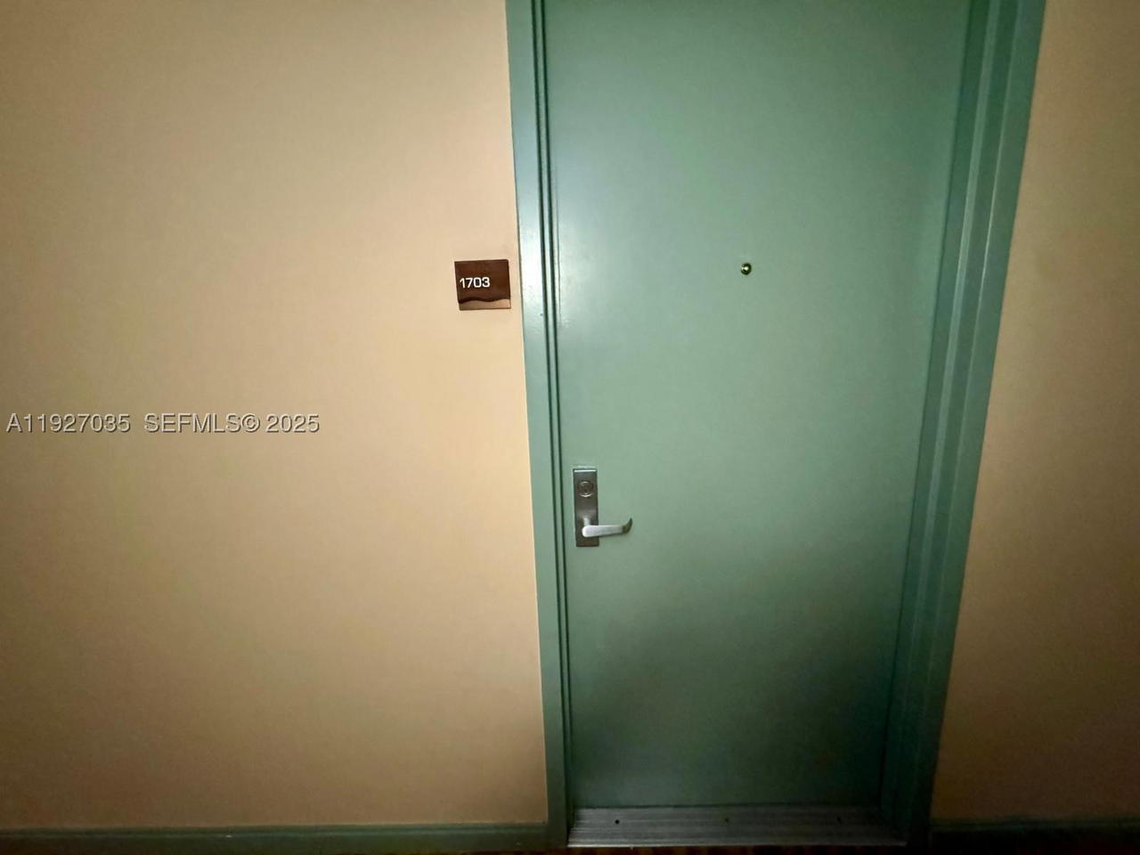 Real estate property located at 50 BISCAYNE BLVD #1703, Miami-dade, 50 Biscayne Condo, Miami, FL