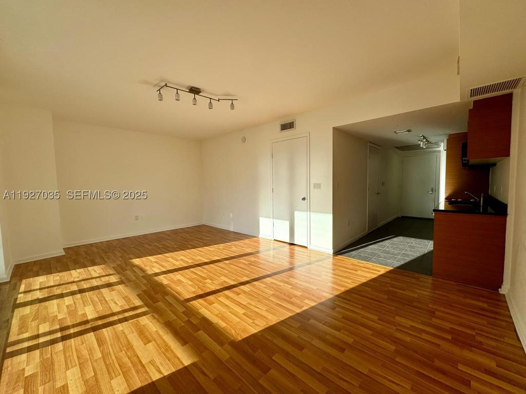 Real estate property located at 50 BISCAYNE BLVD #1703, Miami-dade, 50 Biscayne Condo, Miami, FL