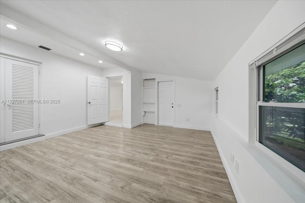 Real estate property located at 3330 72nd Ter, Broward, Seminole Heights Replat, Hollywood, FL