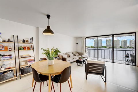 Real estate property located at 17500 Bay Rd S405, Miami-dade, Fairview House Condo, Sunny Isles Beach, FL