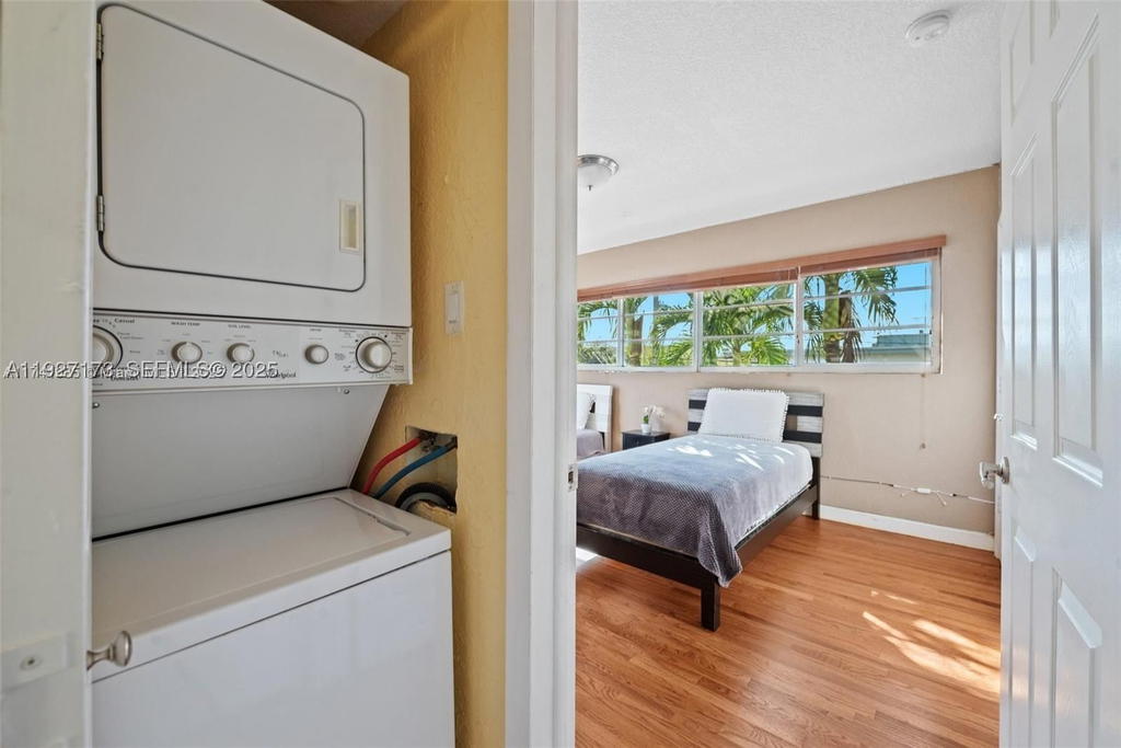 Real estate property located at 8345 Byron Ave #6, Miami-dade, Ritz Royal Palm Condo, Miami Beach, FL