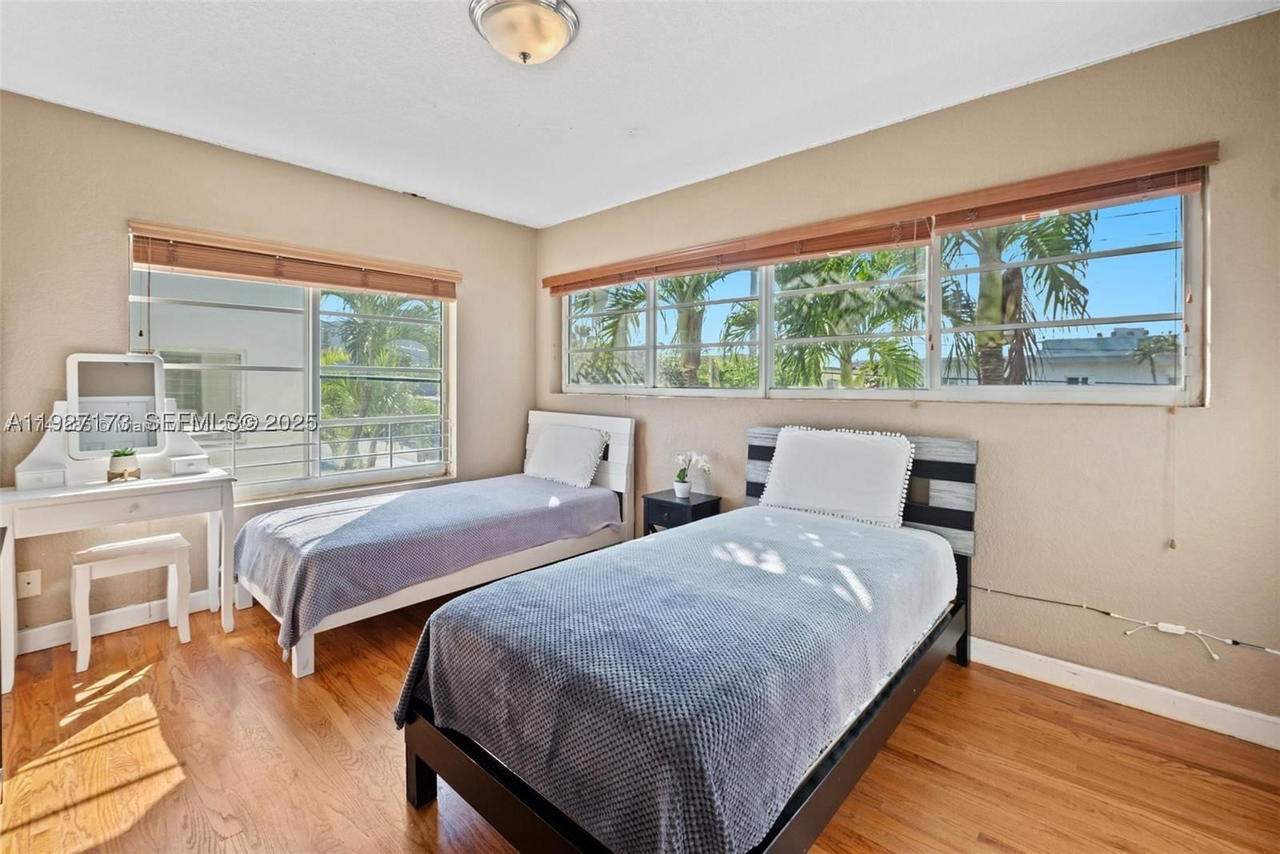 Real estate property located at 8345 Byron Ave #6, Miami-dade, Ritz Royal Palm Condo, Miami Beach, FL