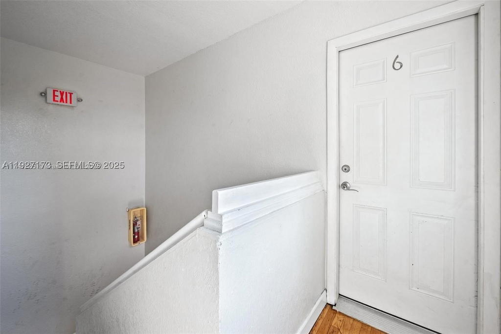 Real estate property located at 8345 Byron Ave #6, Miami-dade, Ritz Royal Palm Condo, Miami Beach, FL